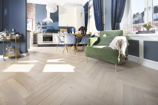 Blanchi X Fransk Eik Fiskebensparkett med klikksystem