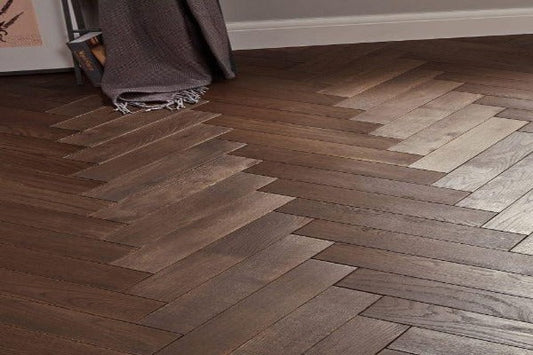 Chocolat Fransk Eik Fiskebensparkett med klikksystem